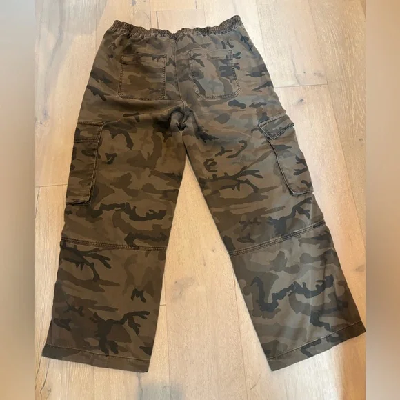 ME+EM Camouflage Cargo Pants - Picture 4 of 4